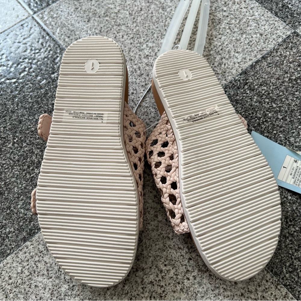 Cat & Jack Girl's Brooklyn Crochet Footbed Sandals- Blush Size 1 - Picture 2 of 3